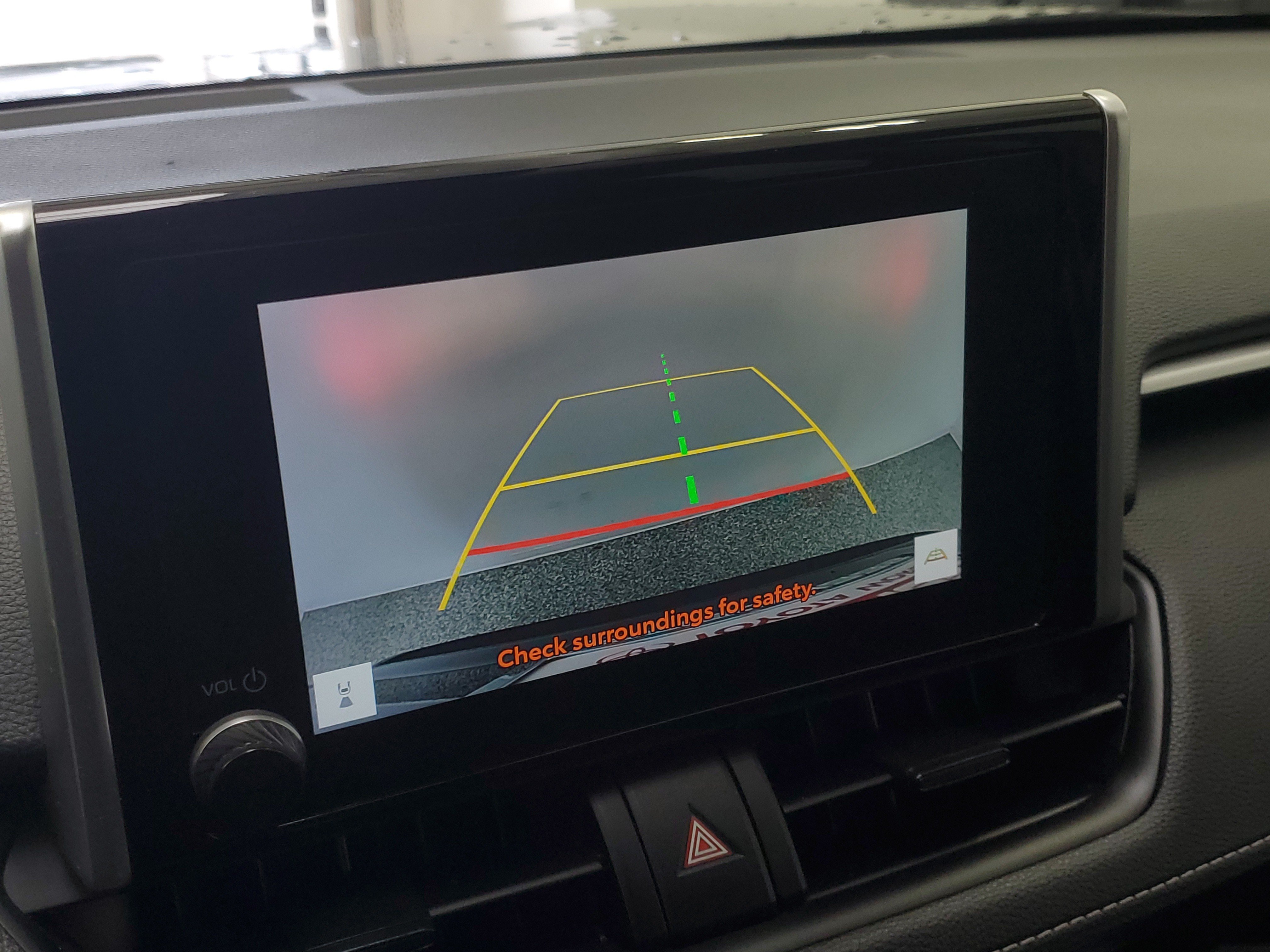 Used 2025 Toyota RAV4 XLE FWD image 28
