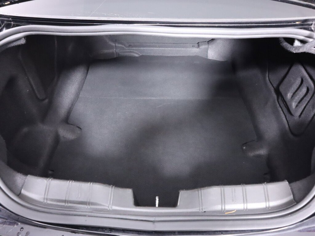 Used 2018 Chevrolet Camaro LS RWD image 30