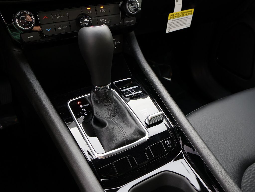 New 2026 Jeep Compass Latitude AWD/4WD image 37