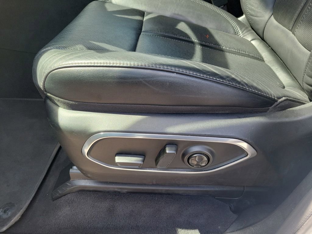 Used 2024 Jeep Wagoneer Series II w/ Flexible Seating Group AWD/4WD image 18