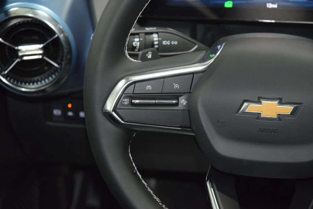 New 2026 Chevrolet Equinox EV LT w/ Convenience Package II AWD/4WD image 26