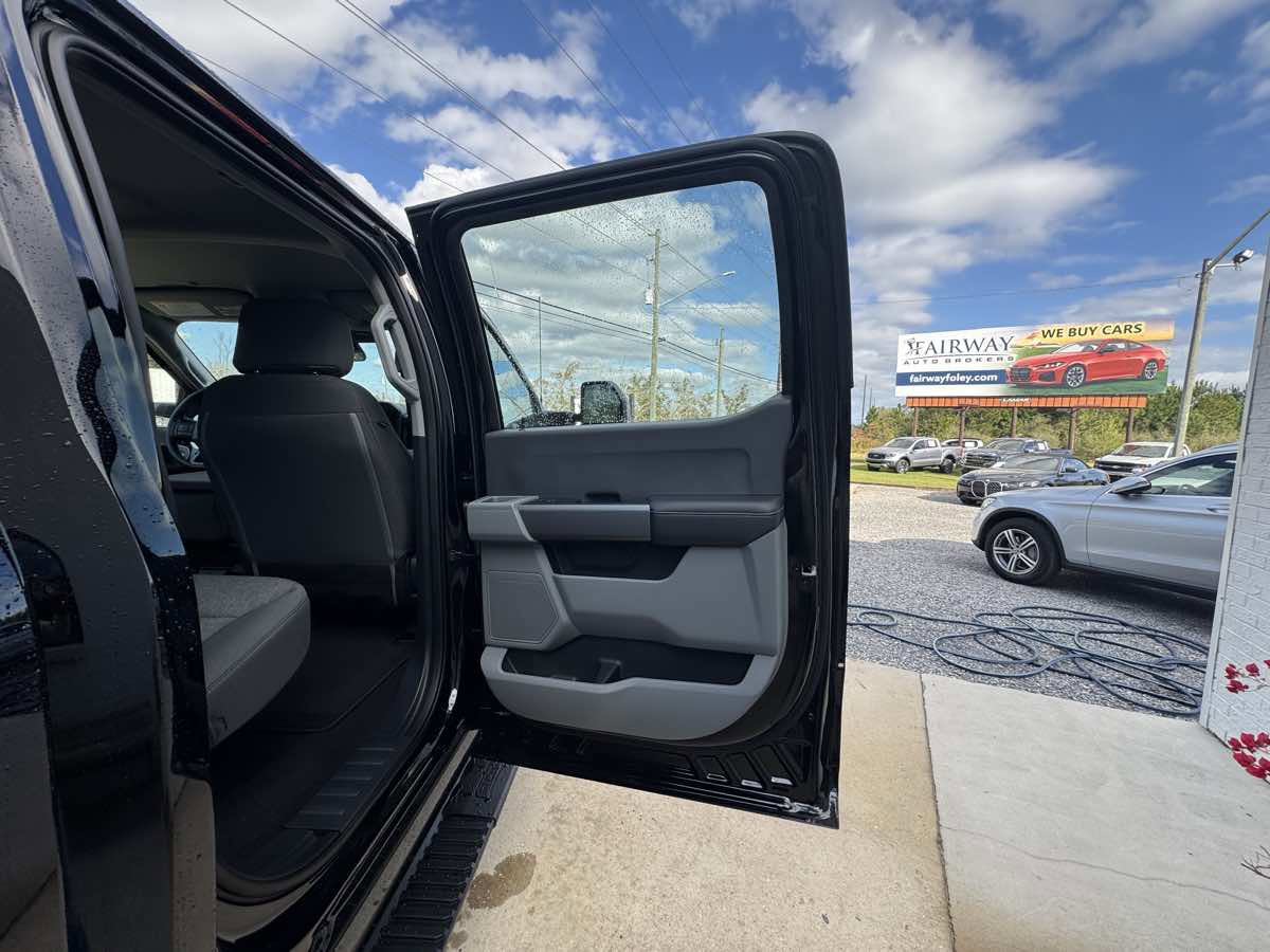 Used 2024 Ford F250 XL w/ STX Appearance Package image 37