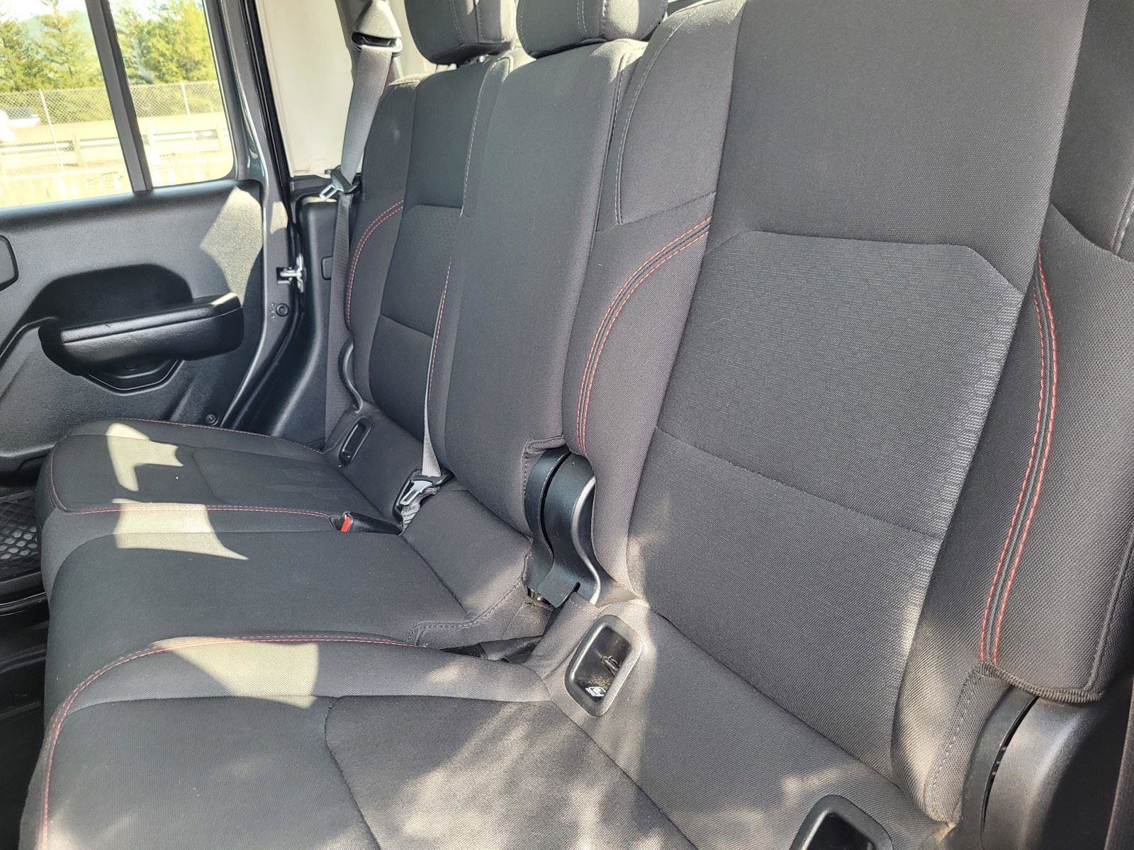 Used 2020 Jeep Gladiator Rubicon image 15