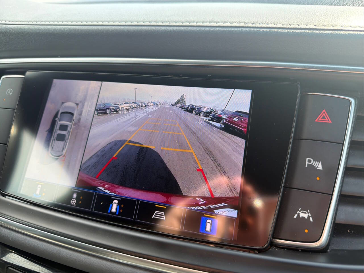 Used 2022 Buick Enclave Essence w/ Sport Touring Edition FWD image 26