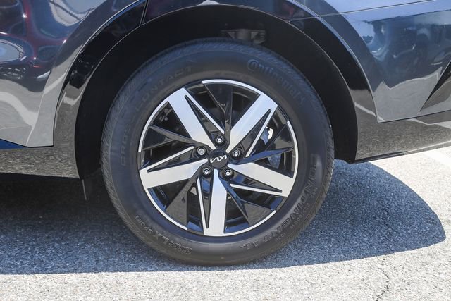 Certified 2023 Kia Sorento S w/ Panoramic Sunroof Package FWD image 12