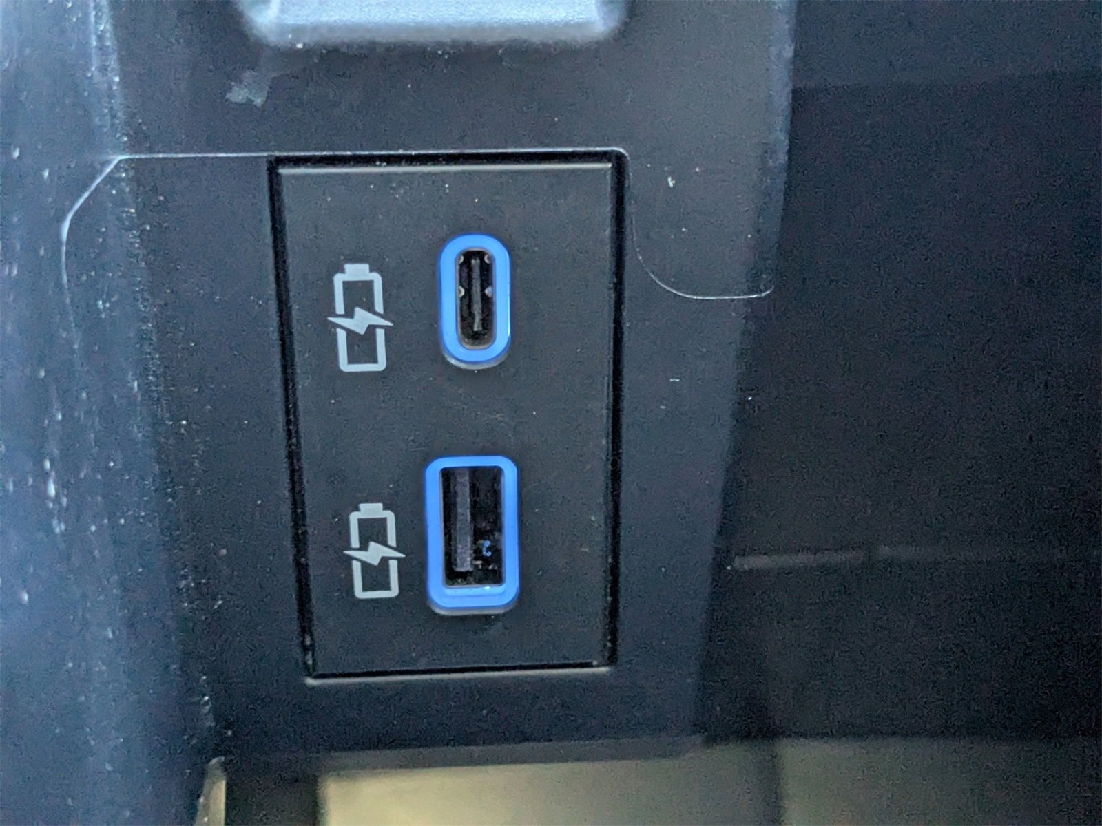 Used 2022 Toyota Sienna XLE image 25