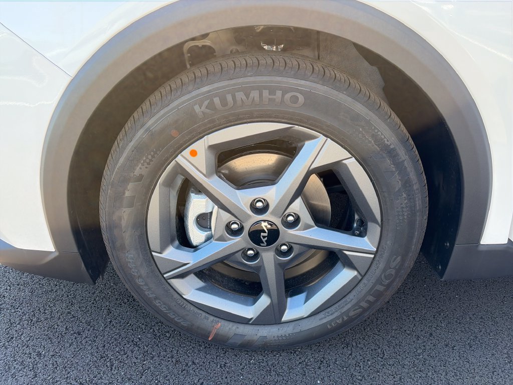 New 2026 Kia K4 FWD image 23