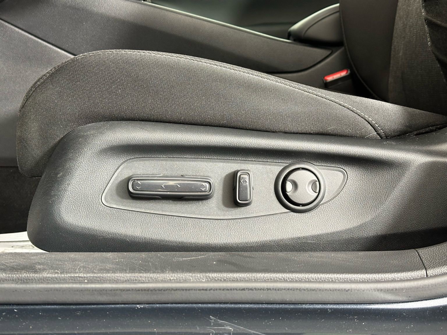 Used 2024 Honda Accord EX image 7