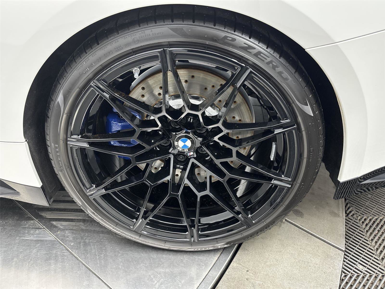 Used 2024 BMW M4 xDrive Competition w/ Executive Package image 27