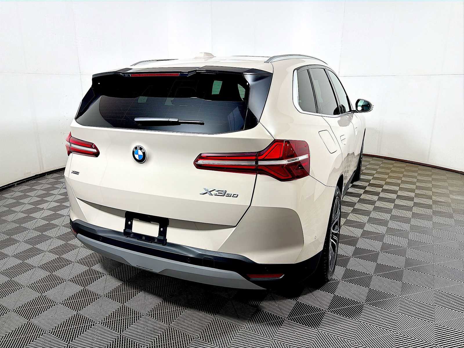 Used 2025 BMW X3 xDrive30 AWD/4WD image 6