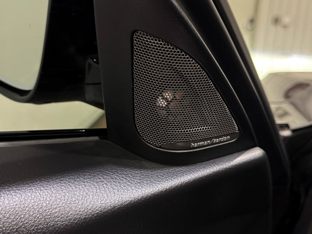 Used 2018 BMW M3 w/ Competition Package RWD image 30