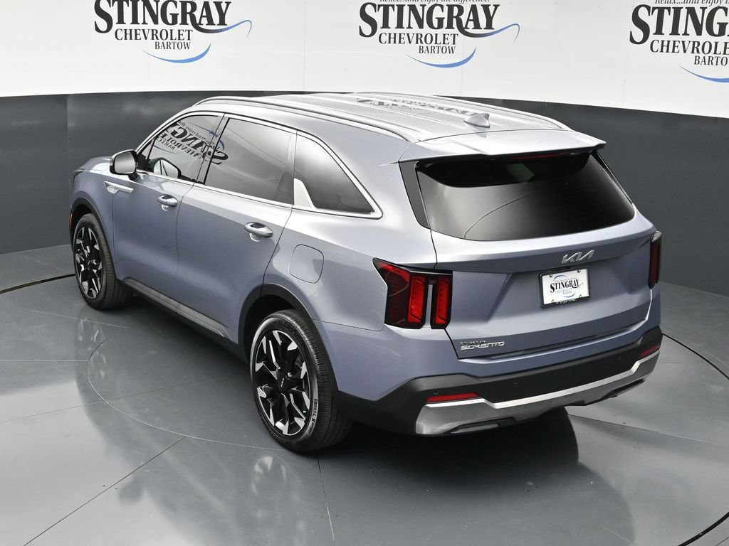 Used 2025 Kia Sorento EX FWD image 25