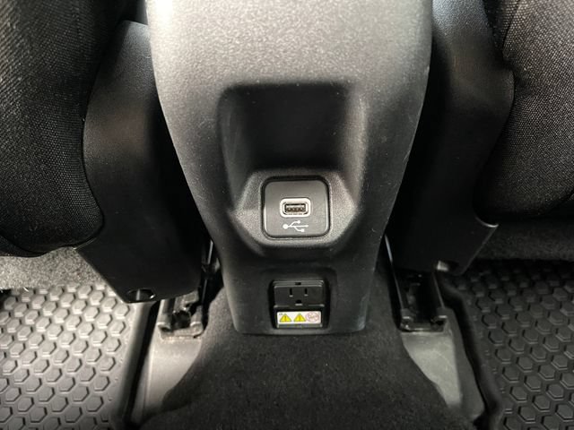 Used 2018 Jeep Renegade Altitude AWD/4WD image 20