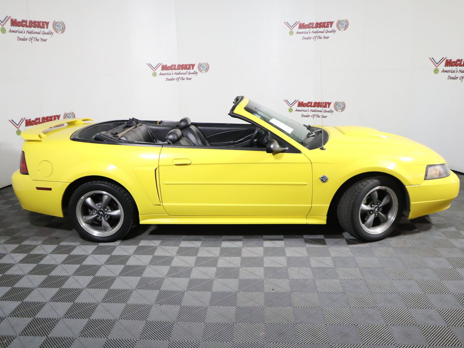Used 2004 Ford Mustang GT image 2