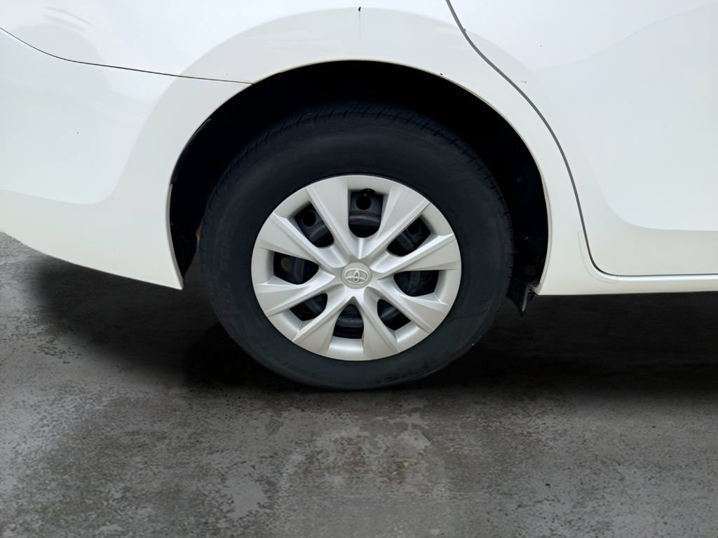 Used 2019 Toyota Corolla L FWD image 30
