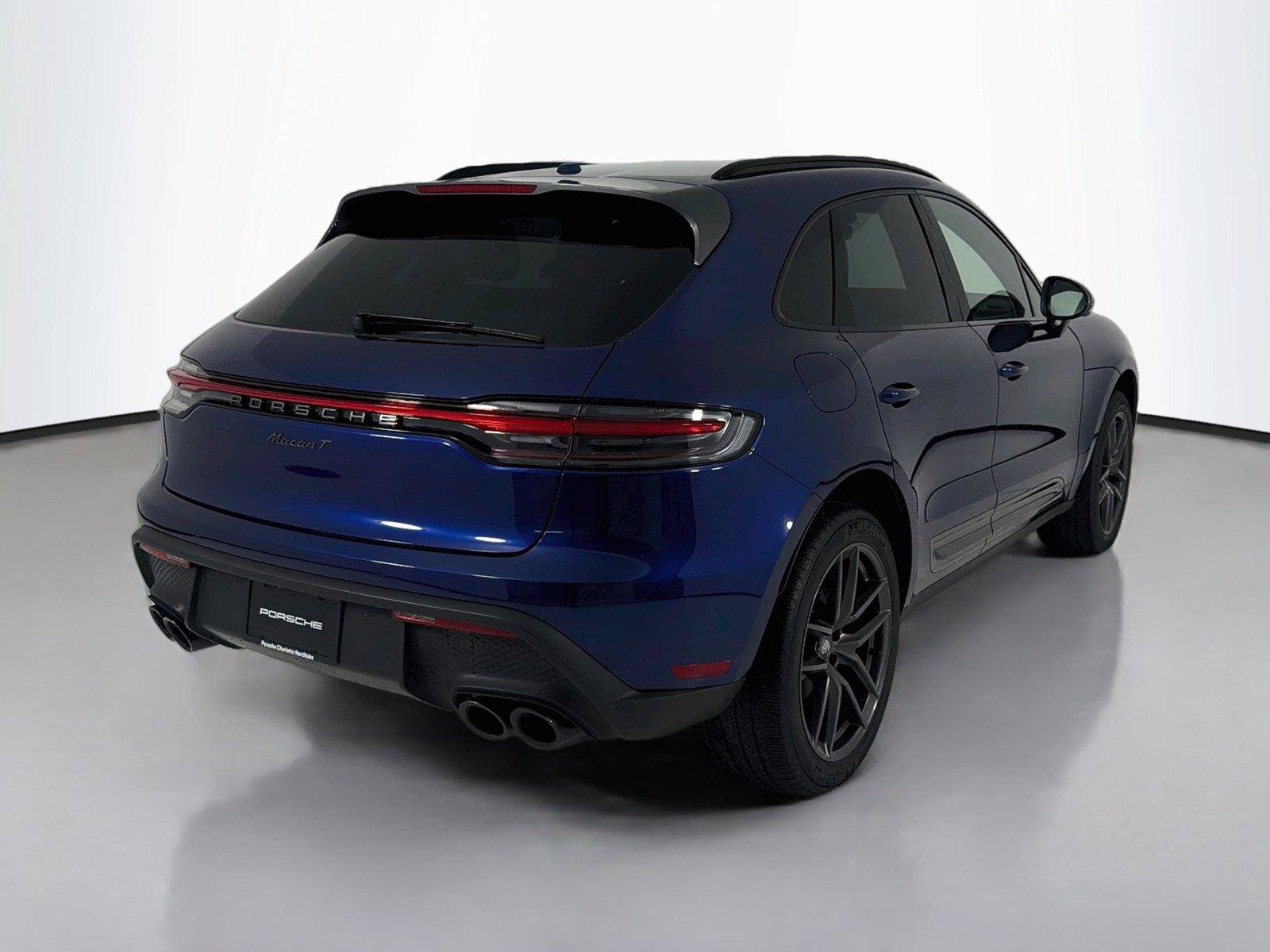 Used 2024 Porsche Macan Turbo AWD/4WD image 27