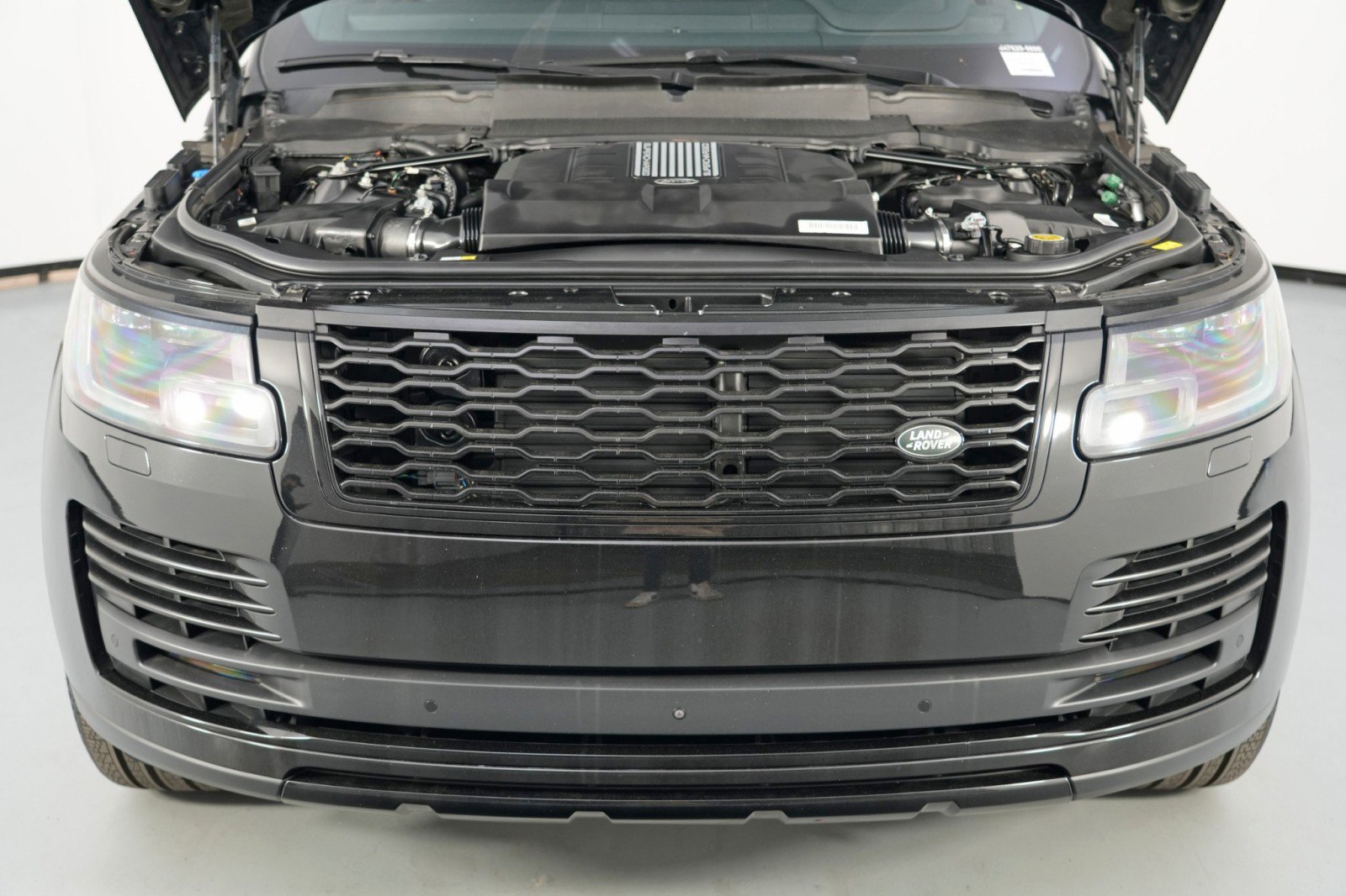 Used 2021 Land Rover Range Rover P525 Westminster Edition image 8