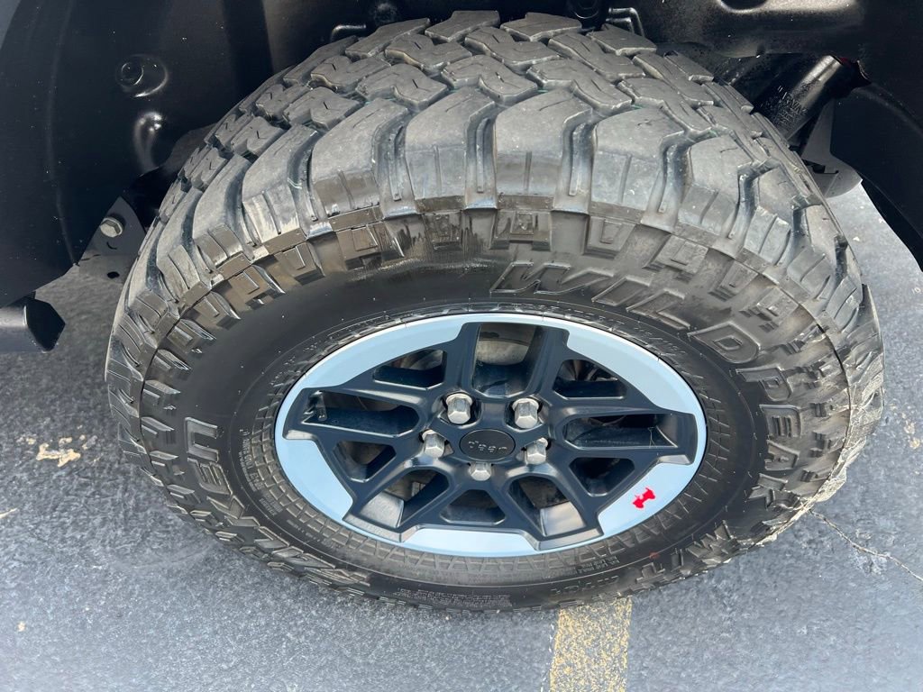 Used 2021 Jeep Wrangler Unlimited Rubicon w/ Cold Weather Group image 11