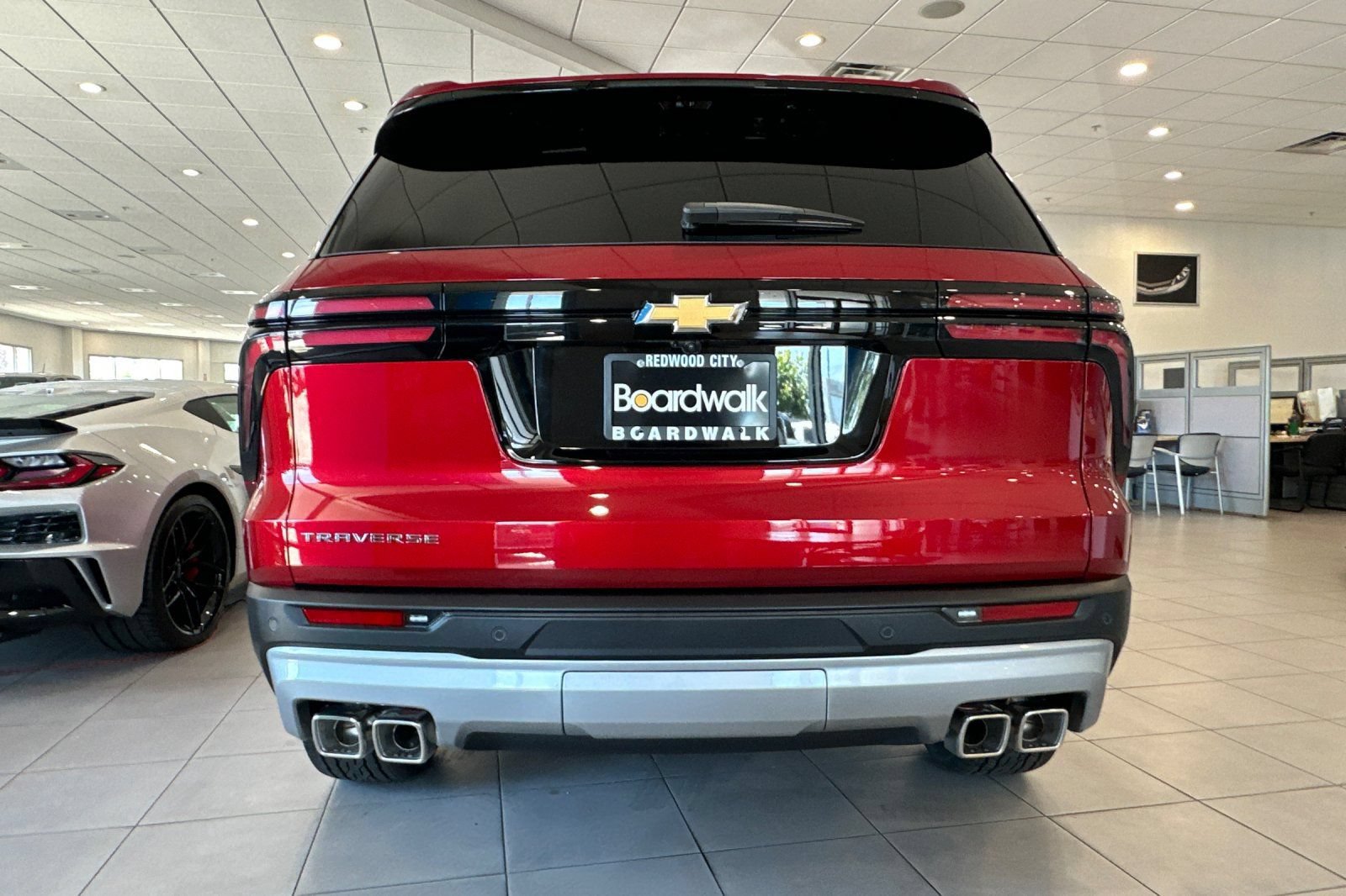 New 2026 Chevrolet Traverse LT w/ Driver Confidence Package FWD image 5