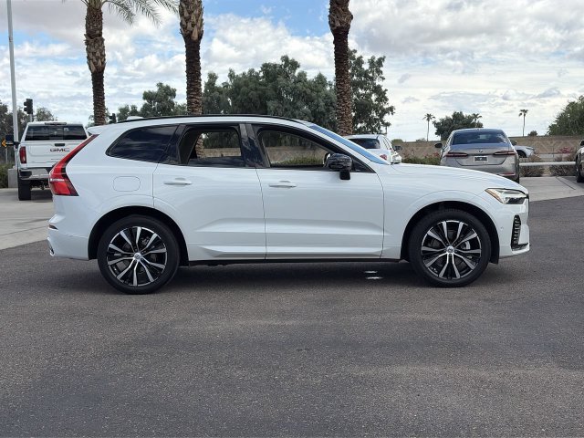 Used 2024 Volvo XC60 B5 Plus w/ Protection Package AWD/4WD image 5