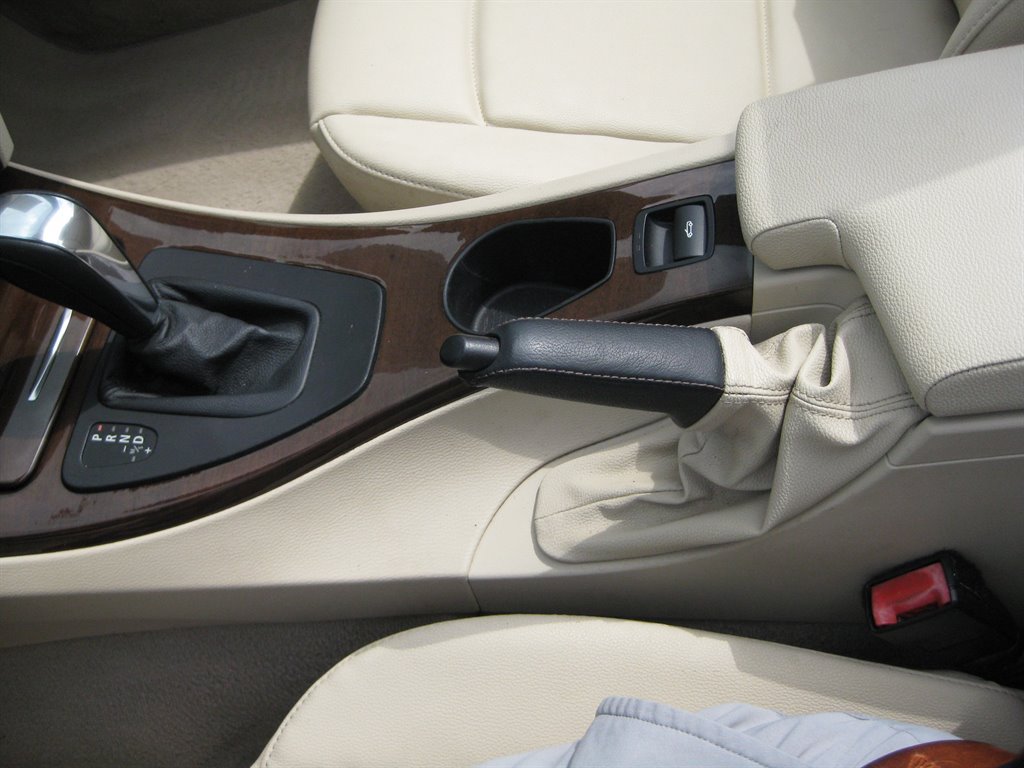 Used 2009 BMW 328i Convertible RWD image 19