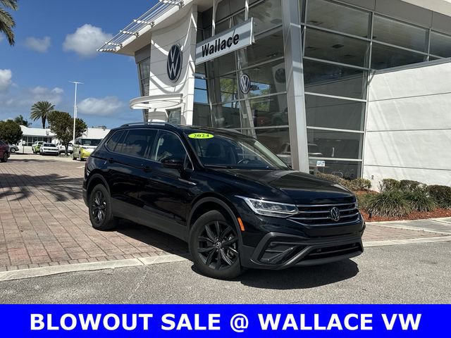 Certified 2024 Volkswagen Tiguan Wolfsburg Edition image 1