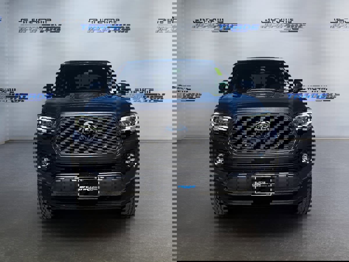 Used 2021 Toyota Tacoma TRD Sport w/ TRD Premium Sport Package image 2