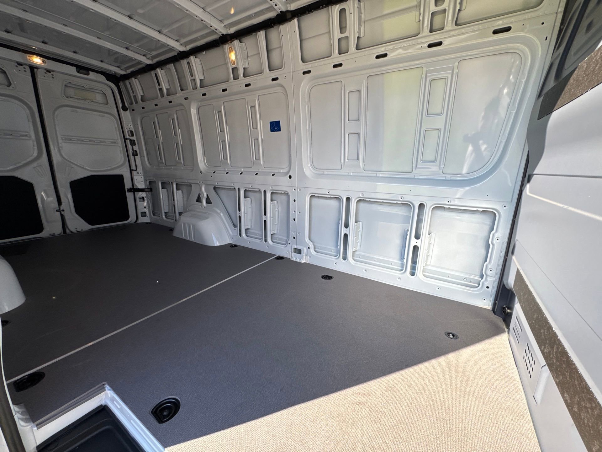 New 2026 Mercedes-Benz Sprinter 2500 image 22