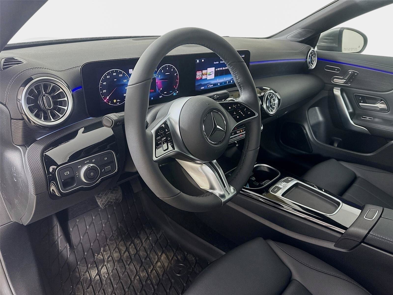 Used 2026 Mercedes-Benz CLA 250 4MATIC image 9