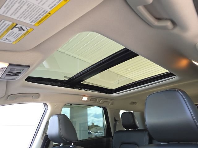 Used 2023 Nissan Pathfinder SL image 7