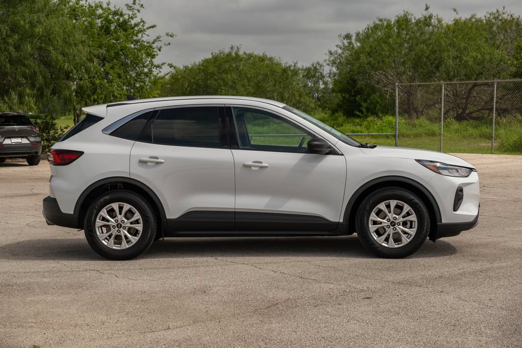 Certified 2023 Ford Escape Active w/ Tech Pack #1 FWD image 9