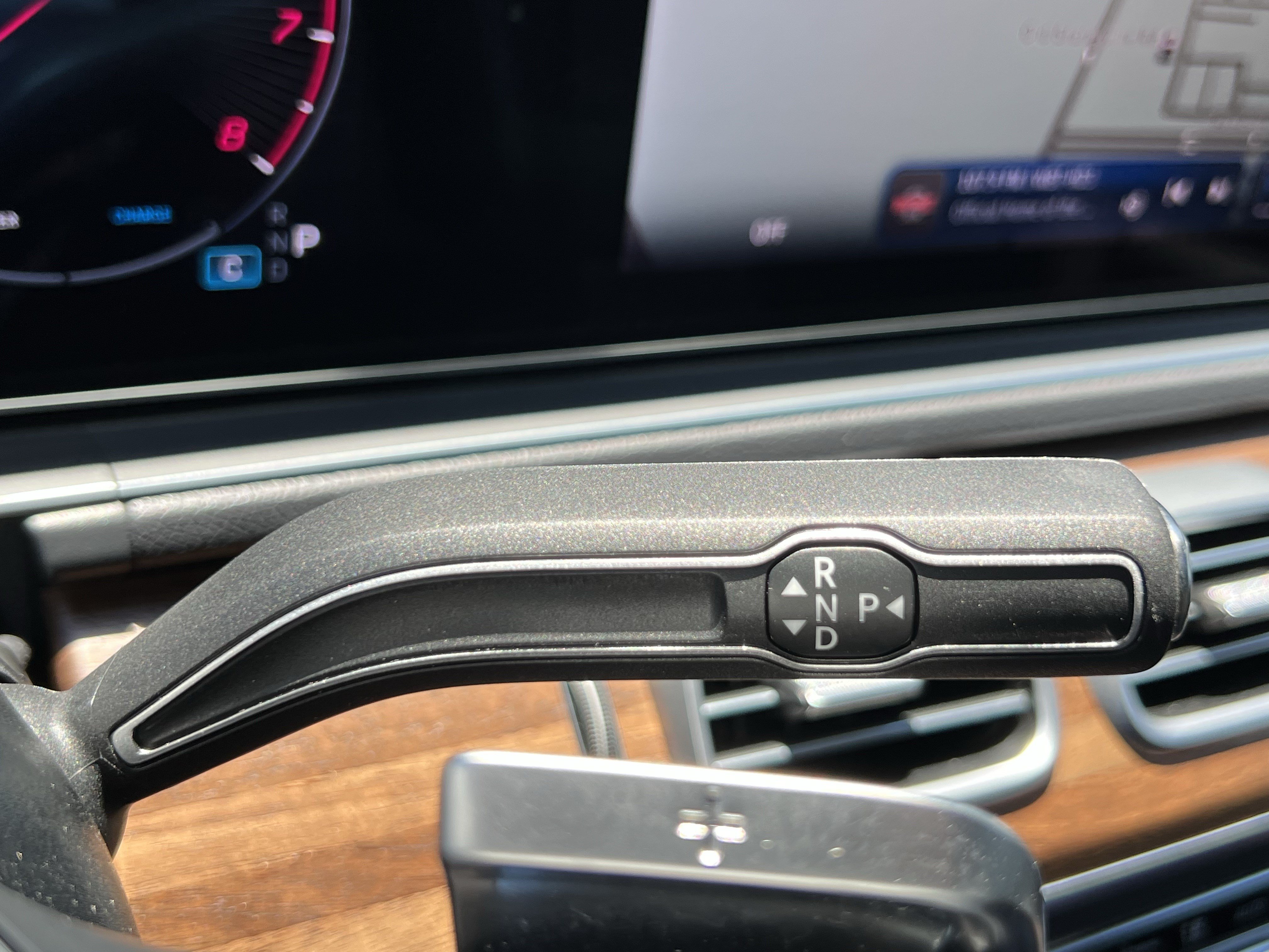 Certified 2025 Mercedes-Benz GLE 350 4MATIC image 26