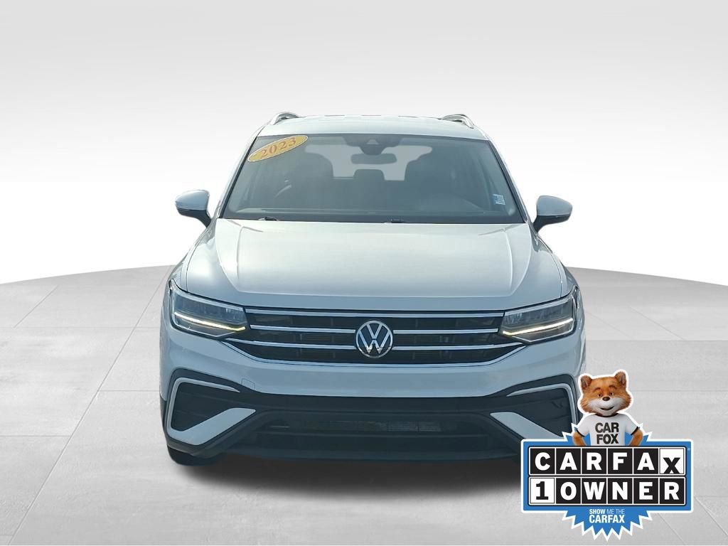 Used 2023 Volkswagen Tiguan SE video 2