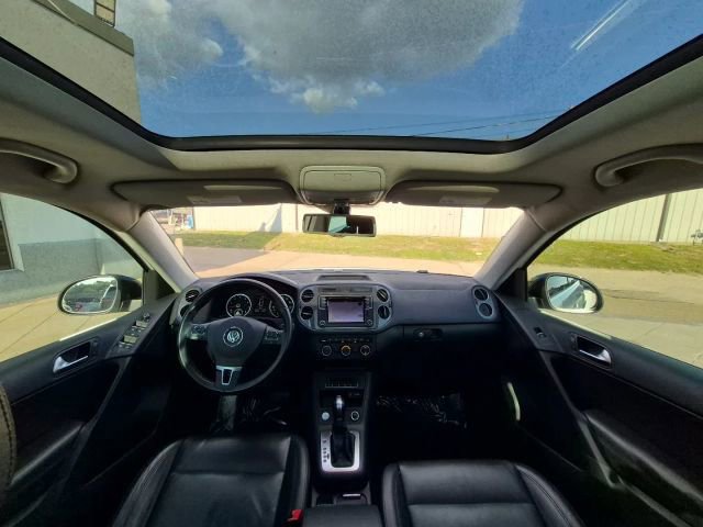 Used 2017 Volkswagen Tiguan Sport image 23