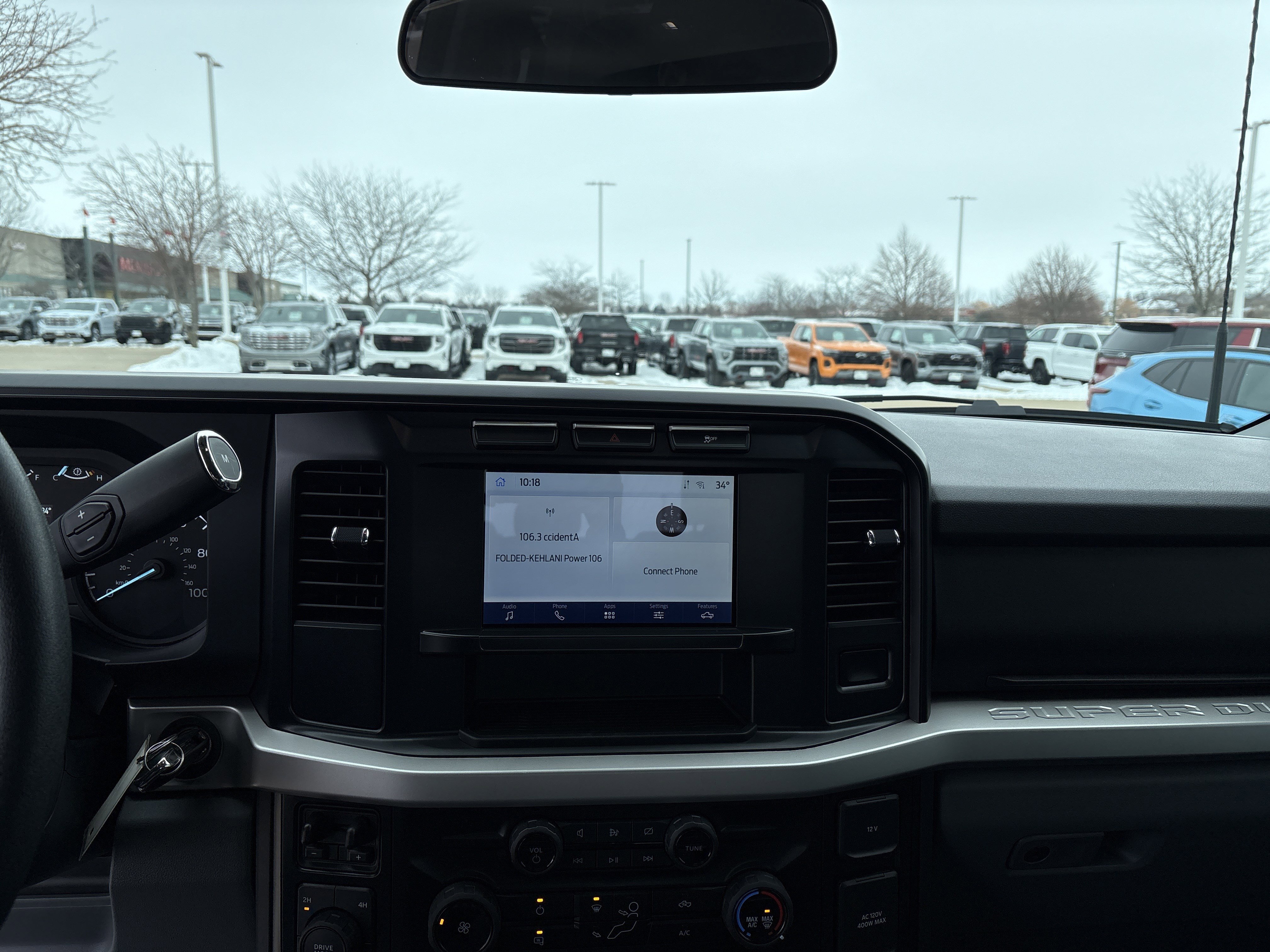 Used 2024 Ford F350 XLT w/ Snow Plow/Camper Package image 15