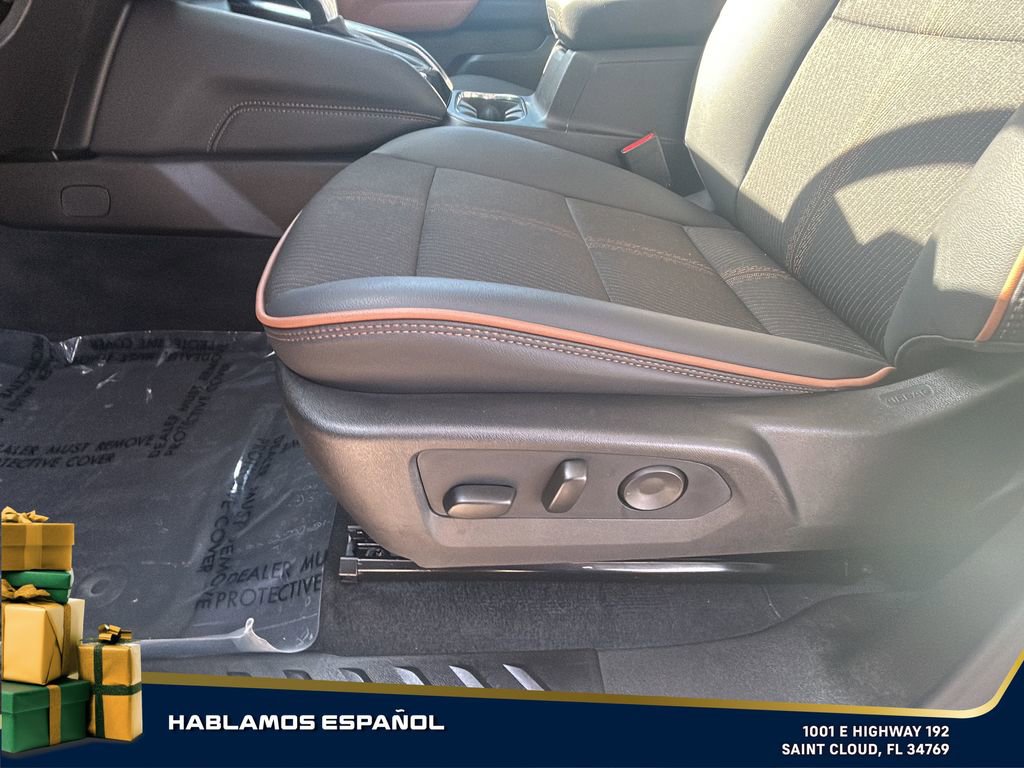 Certified 2025 GMC Canyon AT4 image 16