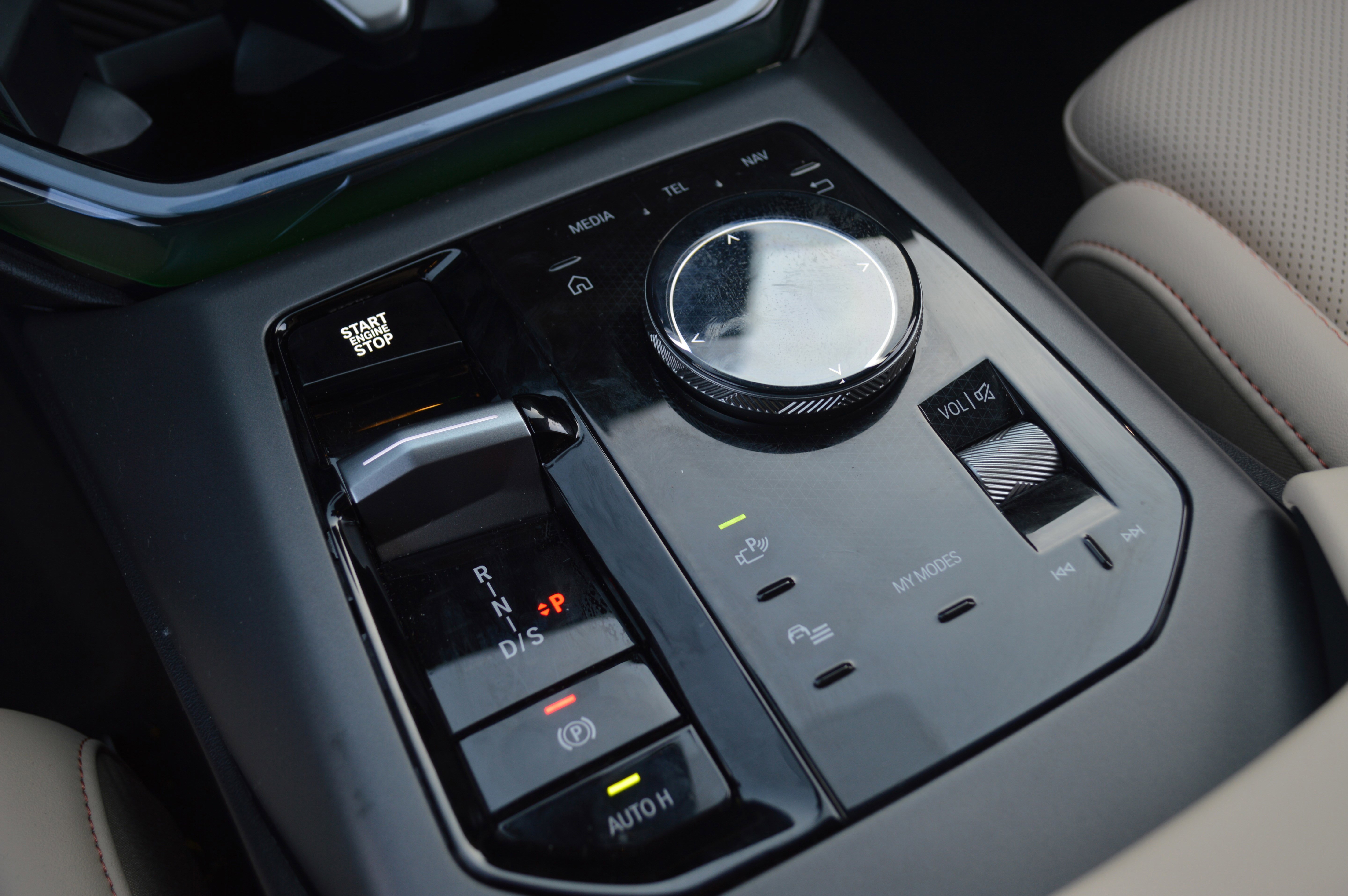 Used 2026 BMW X3 xDrive30 w/ Premium Package image 24