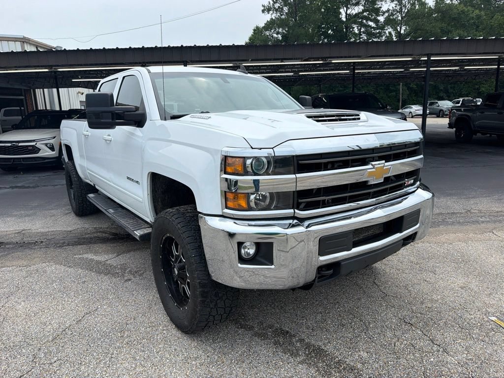 Used 2018 Chevrolet Silverado 2500 LT w/ Z71 Package, Off-Road AWD/4WD image 4