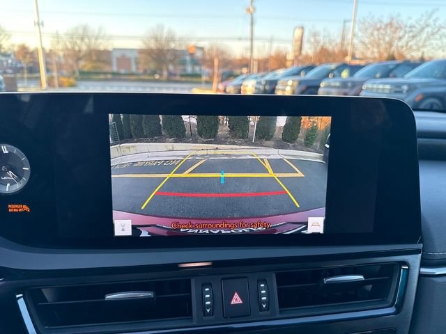 Used 2024 Lexus ES 300h w/ Premium Package image 20