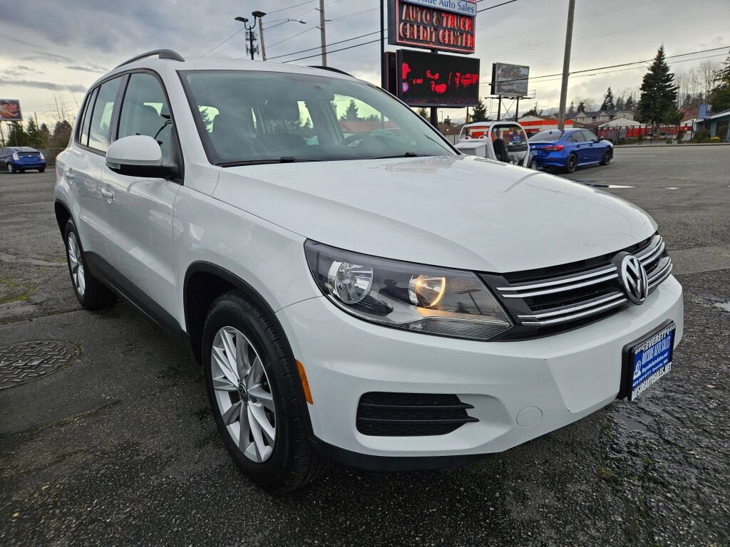 Used 2017 Volkswagen Tiguan Limited w/ Premium Package image 5