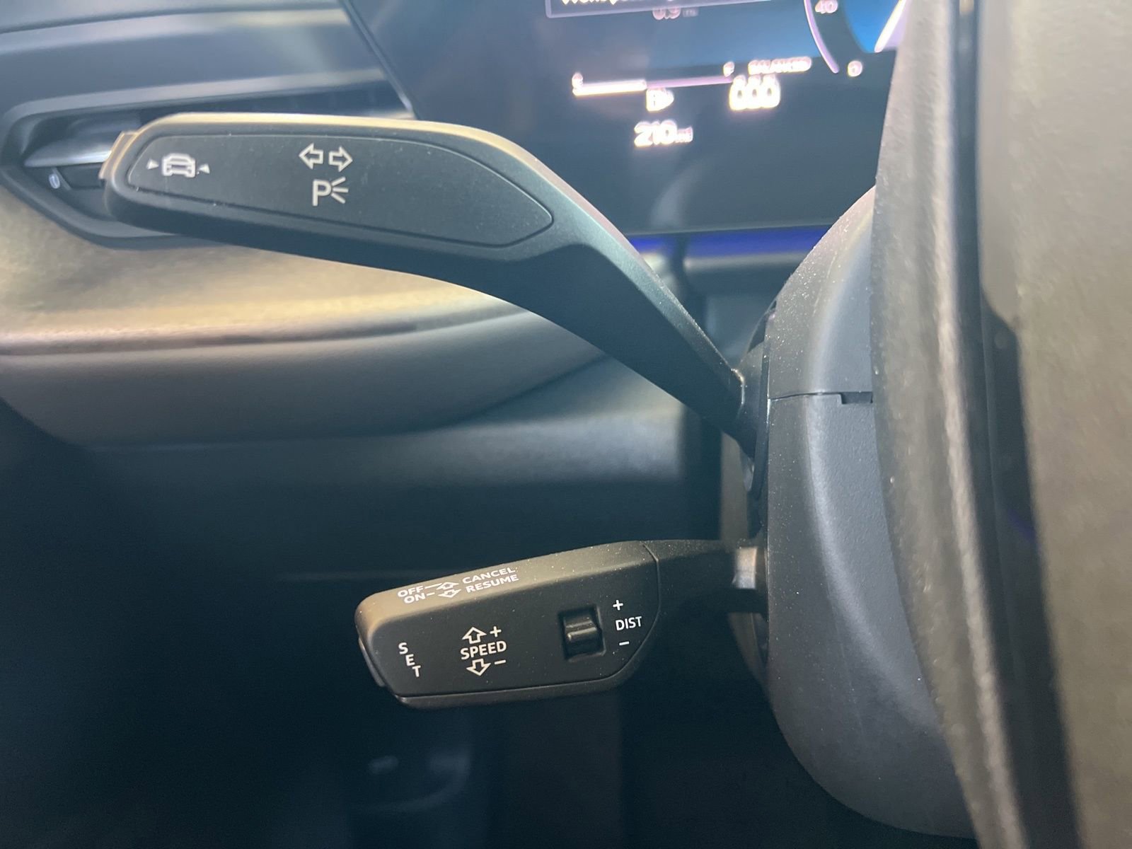 Used 2025 Audi Q5 Premium w/ 19" Wheel Package image 24