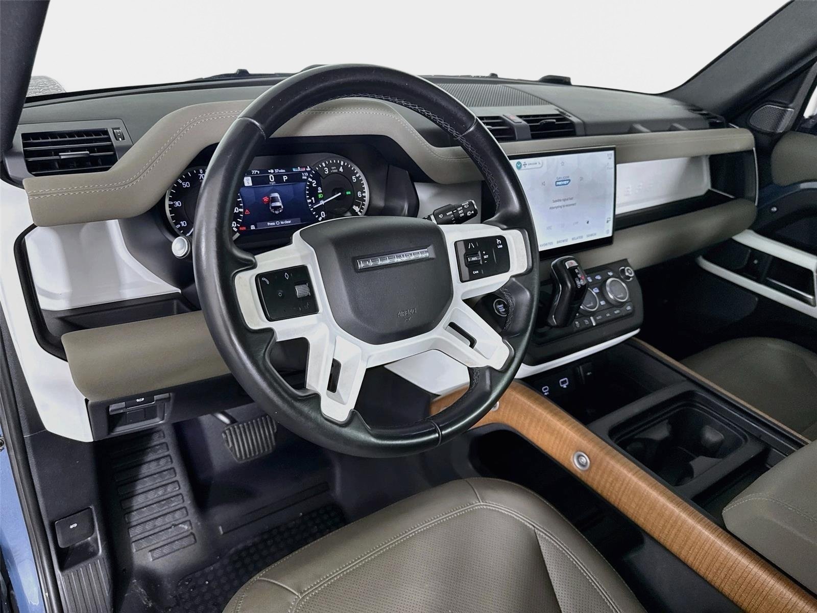 Used 2023 Land Rover Defender 90 S AWD/4WD image 9