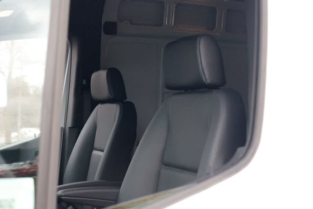 New 2025 Mercedes-Benz Sprinter 2500 image 16