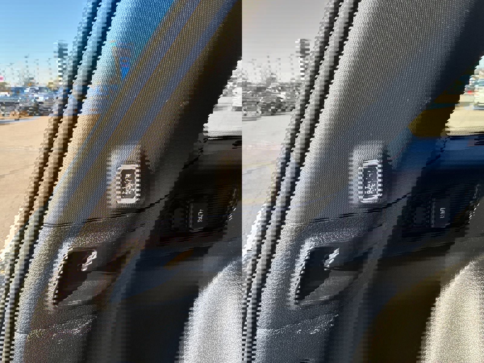 Used 2023 Jeep Grand Cherokee Altitude image 6