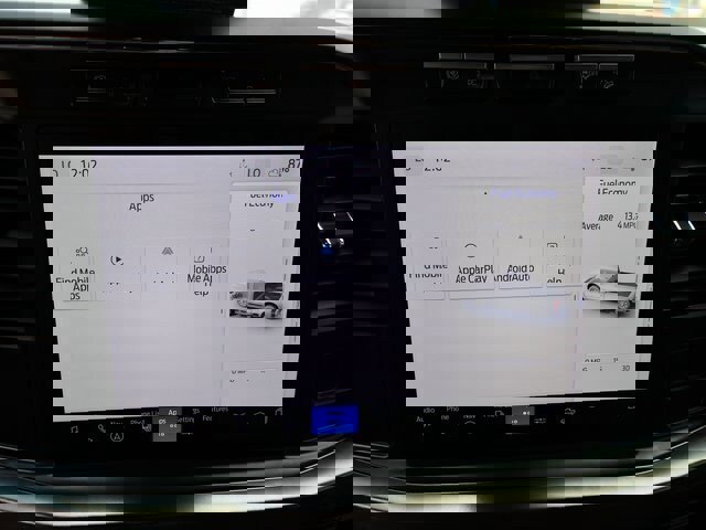 Certified 2023 Ford F250 Lariat w/ Sport Appearance Package image 28