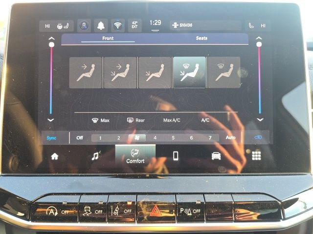 New 2026 Jeep Compass Limited image 18