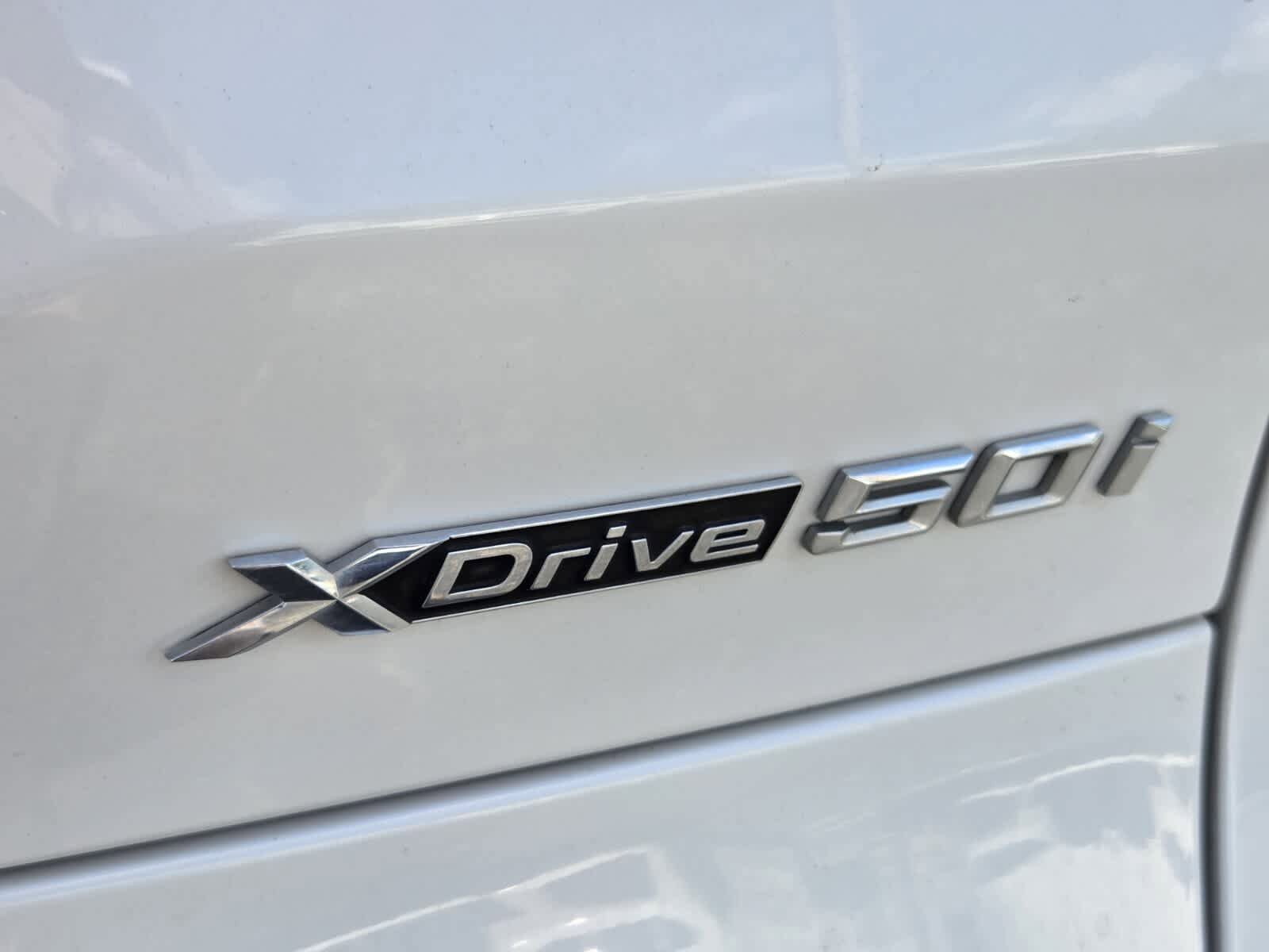 Used 2019 BMW X5 xDrive50i w/ M Sport Package AWD/4WD image 17