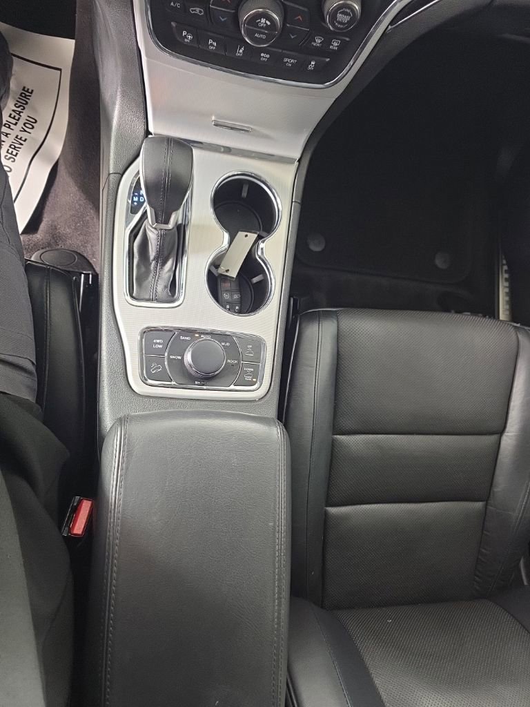 Used 2018 Jeep Grand Cherokee Summit w/ Platinum Series Group image 22