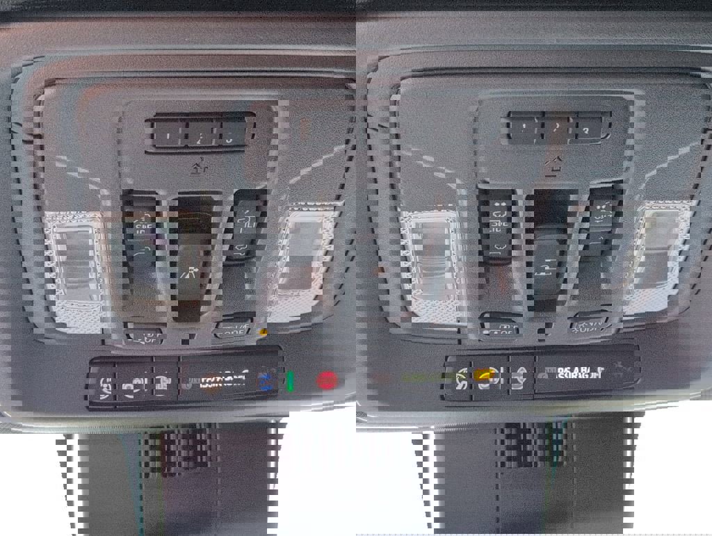 Used 2024 Chevrolet Silverado 3500 High Country w/ High Country Premium Package image 17