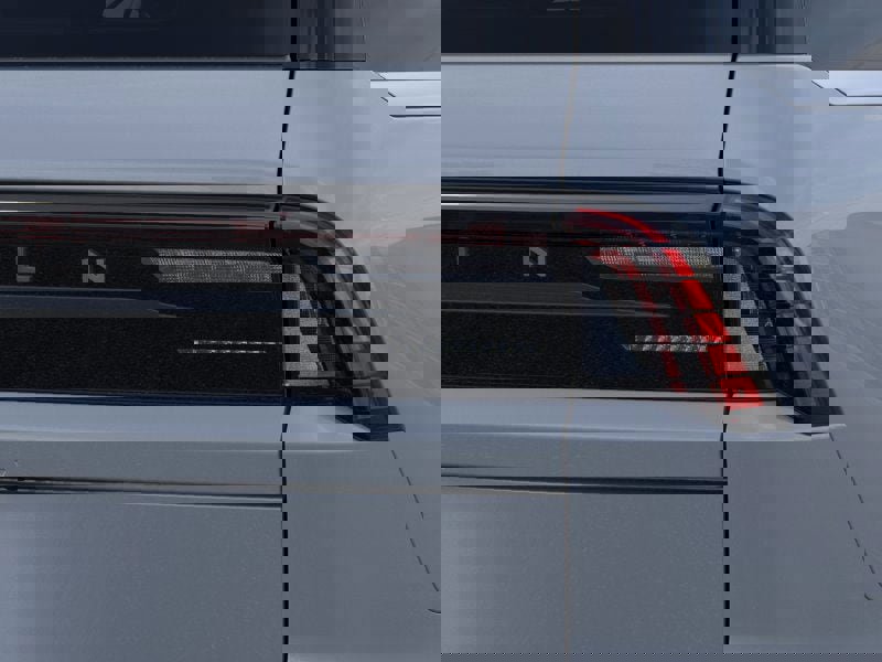 New 2025 Lincoln Navigator Reserve image 21